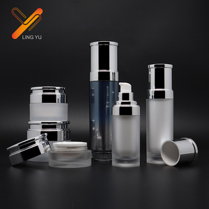 Tùy Chỉnh 15/30/50G 30/50/100Ml Acrylic Kem Lọ & Kem Dưỡng Da Rỗng Vẻ Đẹp Mỹ Phẩm <span class=keywords><strong>Container</strong></span> Với Bơm Con Dấu PP Chất Liệu - Product Image 1