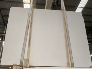 Carreaux de pierre calcaire blanche Revêtement mural Pierre calcaire polie Honnée Carrelage en pierre calcaire - Product Image 5