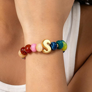 Bracelets et Joncs de Mode Faits Main avec Perles Lettres en Acrylique, Perles en Résine, Bracelets Jelly et Bijoux avec Perles Lettres Bulle - Product Image 6