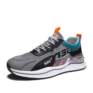 Baskets tendance de haute qualité pour hommes, chaussures de skate en cuir, chaussures décontractées polyvalentes en maille respirante pour femmes, chaussures de skateboard en toile - Product Image 5