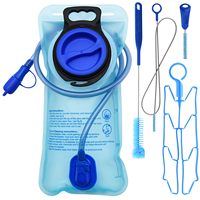 Kit de nettoyage de poche à eau 2L avec ensemble de nettoyage de poche à eau 6 en 1