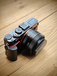 กล้องพกพา Sony Cyber-shot DSC-RX1R กล้องดิจิตอลฟูลเฟรมขนาดกะทัดรัด 24.3MP - Product Image 5