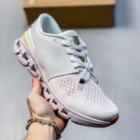 Chaussures de course classiques professionnelles pour hommes, femmes et couples, respirantes, en maille, à semelle souple, pour l'extérieur, amortissantes, flexibles, chaussures de printemps