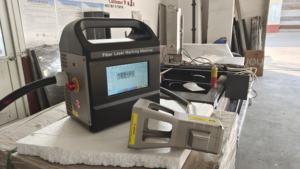 เครื่องทำเครื่องหมายเลเซอร์ไฟเบอร์ขนาดเล็กแบบพกพาเครื่องมือสำหรับเครื่องเพชรพลอยเครื่องพิมพ์เลเซอร์ด้วยมือผู้จัดจำหน่ายในจีน - Product Image 4