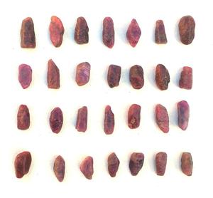 Màu Đỏ Tự Nhiên Của <span class=keywords><strong>Ruby</strong></span> Đá Quý Bút Chì Hình Dạng Lớp Thô Chất Lượng Nguyên Liệu Làm Dây Bọc Đồ Trang Sức Bán Buôn - Product Image 4