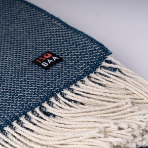 Couverture de lit super douce et solide de style luxueux Couverture bleu marine à chevrons au prix le plus bas - Product Image 2