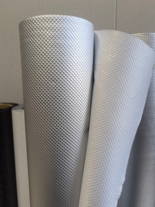 Matériau d'isolation <span class=keywords><strong>thermique</strong></span> <span class=keywords><strong>en</strong></span> aluminium simple face personnalisé, moderne, écologique, R11.0, résistant au feu, imperméable, <span class=keywords><strong>en</strong></span> <span class=keywords><strong>rouleau</strong></span> - Product Image 1