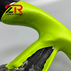 Volante in Fibra di Carbonio Nero con Display LED RPM per Lamborghini URUS HURACAN LP640 LP650 LP670 e <span class=keywords><strong>Audi</strong></span> Q5 - Product Image 6