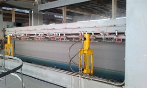 เครื่องผลิตบล็อกคอนกรีตมวลเบาอบไอน้ำ (AAC) พร้อมชุดเกียร์ PLC ชิ้นส่วนหลัก ระบบอัตโนมัติ ผลิตภาพสูง ได้รับการรับรองมาตรฐาน ISO/CE - Product Image 1