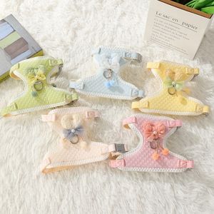調整可能なファッショナブルな犬猫ベストハーネスかわいい蝶布ペットチェストストラップと屋外冒険のためのボタン留め - Product Image 2