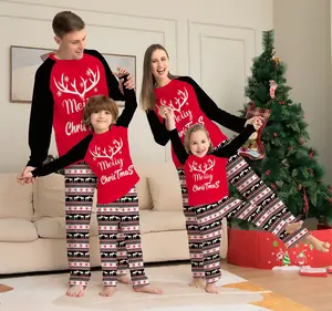Yeni çizgili harfler noel ebeveyn-çocuk baskılı ev ucuz giysiler eşleşen aile kıyafetleri noel pijama setleri