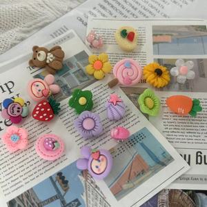 Boutons en plastique colorés pour modélisation de jouets de Noël (arbre, bonhomme de neige) – Bricolage manuel pour enfants - Product Image 5