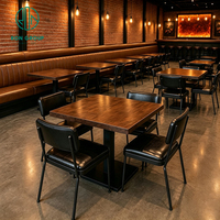 Meubles de restaurant sur mesure Ron Group, chaise en métal, table carrée en bois massif, sièges en cuir haut de gamme modernes et luxueux.