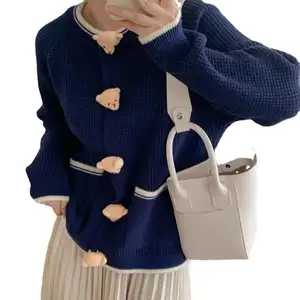 Vente en gros Cardigan tricoté automne/hiver 2022 ours détachable bouton Top doux et charmant Style coréen pull ample pour femmes