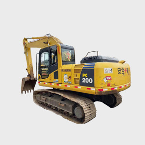 รถขุดตีนตะขาบ Komatsu PC200-6/PC220 มือสองจากญี่ปุ่น รุ่นปี 2024 พร้อมเครื่องยนต์ เกียร์ ปั๊ม และลูกปืน - Product Image 1