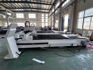 Máy cắt laser sợi <span class=keywords><strong>CNC</strong></span> để bàn 3000x1500 Hệ thống điều khiển cắt laser tự động bằng kim loại Cypcut - Product Image 3