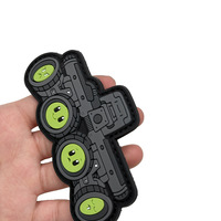 Badge en caoutchouc 3D PVC motif visage souriant à quatre yeux, vision nocturne panoramique, prêt à être expédié, idéal pour les brassards tactiques