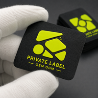 Fabricant de patchs logo 3D en silicone, étiquette en tissu jaune fluo avec impression en relief en caoutchouc pour vêtements streetwear