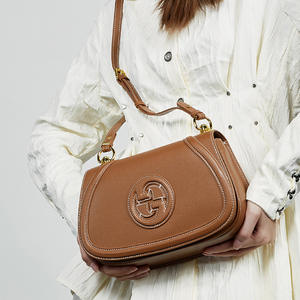 2025 nouveau <span class=keywords><strong>sac</strong></span> <span class=keywords><strong>de</strong></span> selle en cuir véritable pour femmes haut <span class=keywords><strong>de</strong></span> gamme rétro unique épaule bandoulière polyvalent lumière <span class=keywords><strong>luxe</strong></span> automne mode - Product Image 4