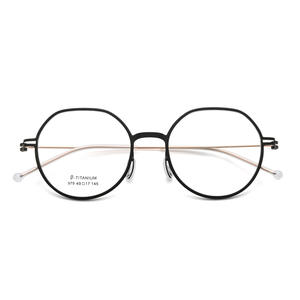 Monture de lunettes ronde en titane bêta 979 49 17 145, monture complète légère, style créateur pour femme - Product Image 1