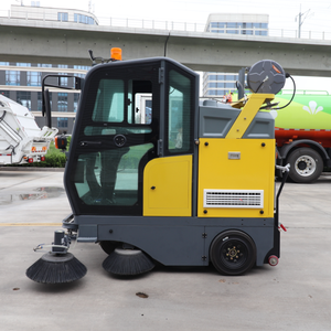 Auto Sweeping Machine OEM Customized Industrial <b>Floor</b> Ride on Vacuum Cleaner With Dust Suppression for Factory Cleaning Commerci - Product Image 3