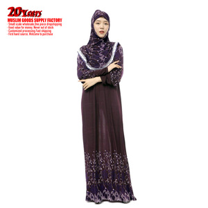 Conception super populaire Fourniture directe d'usine Eid Moyen-Orient Dubaï Robe de base de couleur unie Femmes musulmanes Robe modeste <span class=keywords><strong>Ayaba</strong></span> - Product Image 1
