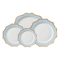 Assiettes à dîner élégantes en céramique bleue avec bordure dorée festonnée - Vaisselle de luxe pour mariage, banquet nuptial, décoration de table pour événements