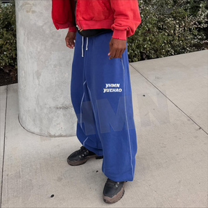 Pantalon de survêtement ample et lourd en molleton de coton à jambe ouverte personnalisé 500 GSM, coupe ample, surdimensionné, lourd, pantalon de survêtement pour homme - Product Image 3