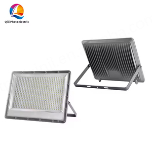 Precio al por mayor de fábrica IP65 Reflector LED impermeable Cuerpo de aluminio para exteriores 6000K 10W-400W CRI 80 Alta eficiencia luminosa - Product Image 1