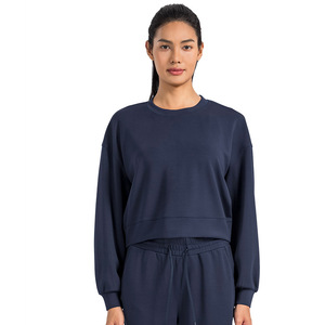 Haut de yoga pour femme, col rond, manches longues, ample, respirant, séchage rapide, couleur unie, blanc nacré, polyester/coton, Tiyo ABB0417 - Product Image 1