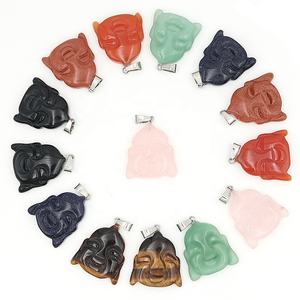 Chakra Naturel Sculpté À La Main Cristal Reiki Guérison Bouddha Jade <span class=keywords><strong>Pierre</strong></span> Pendentif Collier Cadeau Spirituel - Product Image 1