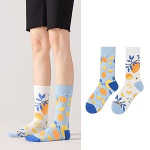 ถุงเท้าผ้าฝ้ายผสมลายการ์ตูนน่ารัก ถุงเท้าลายสนุกสีสันสดใสสำหรับผู้ชายและผู้หญิง นุ่ม ระบายอากาศได้ดีสำหรับการสวมใส่ในชีวิตประจำวัน การออกนอกบ้านแบบสบายๆ - Product Image 4