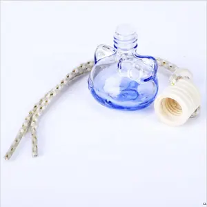 Hanging car container glass with wooden lid perfume bottle supplier 10ml in stock