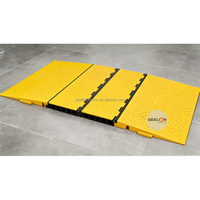 Rampe de protection de câbles modulaire robuste à 5 canaux, cache-câbles en caoutchouc avec rampes latérales détachables, tapis de protection de câbles ADA modulaire