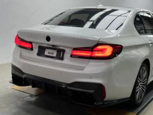 <span class=keywords><strong>Precio</strong></span> de fábrica para <span class=keywords><strong>BMW</strong></span> 5 Series G30 G38 2018-2020 Viejo a nuevo F90 LCI <span class=keywords><strong>M5</strong></span> Modelo Parachoques Rejilla Faldones laterales Auto Lámparas Difusor trasero - Product Image 6