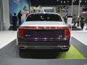 China FAW Hongqi <span class=keywords><strong>H9</strong></span> coche de lujo híbrido 252 caballos de fuerza 2,0 T ahorro de combustible espacio de negocios gran oferta nuevo vehículo de energía - Product Image 3