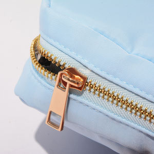 <span class=keywords><strong>Trousse</strong></span> <span class=keywords><strong>de</strong></span> maquillage <span class=keywords><strong>de</strong></span> petite taille <span class=keywords><strong>de</strong></span> 22 couleurs différentes, avec patchs personnalisés, <span class=keywords><strong>trousse</strong></span> <span class=keywords><strong>de</strong></span> <span class=keywords><strong>toilette</strong></span> en nylon pour filles, expédition en 3 jours - Product Image 3