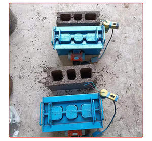 Máquina <span class=keywords><strong>de</strong></span> fabricación <span class=keywords><strong>de</strong></span> moldes <span class=keywords><strong>de</strong></span> <span class=keywords><strong>bloques</strong></span> <span class=keywords><strong>de</strong></span> hormigón <span class=keywords><strong>Manual</strong></span> tipo mini, <span class=keywords><strong>molde</strong></span> <span class=keywords><strong>de</strong></span> núcleo <span class=keywords><strong>de</strong></span> nueva condición <span class=keywords><strong>para</strong></span> construcción <span class=keywords><strong>de</strong></span> <span class=keywords><strong>bloques</strong></span> <span class=keywords><strong>de</strong></span> pared <span class=keywords><strong>de</strong></span> retención <span class=keywords><strong>de</strong></span> arcilla <span class=keywords><strong>de</strong></span> <span class=keywords><strong>cemento</strong></span> - Product Image 5