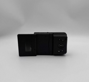 Vente à bas prix de PowerShot V10 d'occasion. Capteur grand format de 1 pouce + vidéo 4K. Bonne qualité des couleurs, toutes les fonctions fonctionnent parfaitement. - Product Image 5