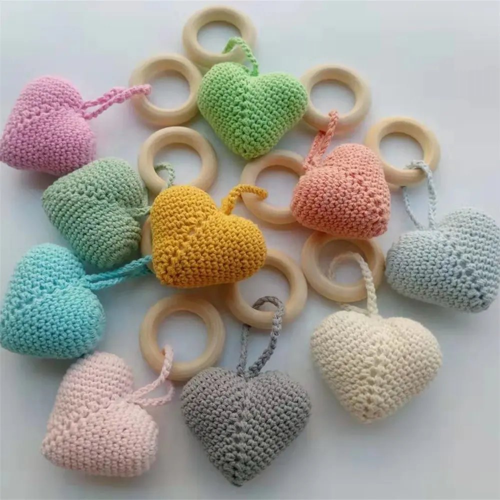 Naturale fatto a mano Grezzo Legno Teether Del Bambino Palestra Sonaglio Teether Del Bambino Anello di Dentizione Con Cotone Biologico Crochet Cuore