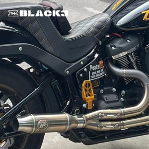 Repose-pieds en aluminium noir de style MX pour Softail 2018+ et Revolution Max-Driver & Passenger 2021+, noir avec bordure bleue - Product Image 3