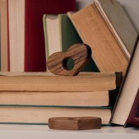 Marque-page en bois de noyer naturel fait main, en forme de cœur, accessoires de lecture, cadeaux pour lecteurs et amateurs de livres