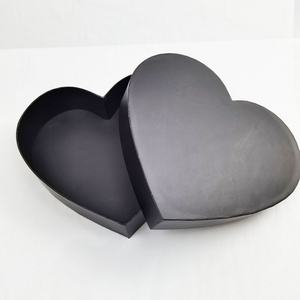 Caja de Regalo en Forma de Corazón para Macarons, Pasteles, Bombones, Fresas con Chocolate y Dulces para Damas de Honor - Product Image 4