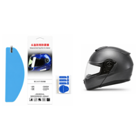Film imperméable durable et anti-bulles pour casque, qui vous protège des éclaboussures de pluie, des projections routières et de la brume lors de vos déplacements.