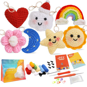 Kit de crochet pour débutants DIY, <span class=keywords><strong>porte</strong></span>-clés soleil, étoile, lune, arc-en-ciel, ensemble complet de tricot pour débutants avec fil, crochets et tutoriel - Product Image 2
