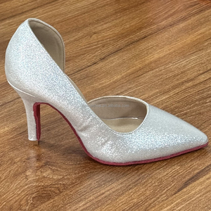 LUOQIAO S055 2026 Nouvelles Chaussures <span class=keywords><strong>de</strong></span> Danse Latine Jazz à Talons Hauts pour Femmes, Bout Pointu, Paillettes Argentées, Semelle en Daim Rouge, Chaussures <span class=keywords><strong>de</strong></span> Danse Professionnelles - Product Image 5