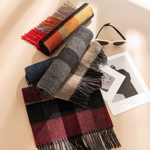 Écharpe en laine de mouton 100% à carreaux, prix d'usine, qualité supérieure, pour un style hivernal confortable - Product Image 2