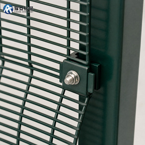 Panel <span class=keywords><strong>de</strong></span> Seguridad 358 con Poste en Forma <span class=keywords><strong>de</strong></span> C, Acero Galvanizado, Anti-Escalada, 6 Pies, para Obras <span class=keywords><strong>de</strong></span> Construcción, Precio <span class=keywords><strong>de</strong></span> Fabricante en China - Product Image 4