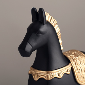 Ornement de cheval de style chinois en résine, artisanat décoratif noir et blanc, lot de 2 pièces, décoration pour salon, entrée, bureau, salle d'étude - Product Image 4