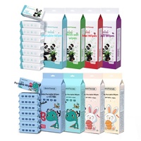 Mini paquet de lingettes humides de voyage portables, 8 lingettes, lingettes nettoyantes pour les mains et la bouche pour enfants, adultes et famille